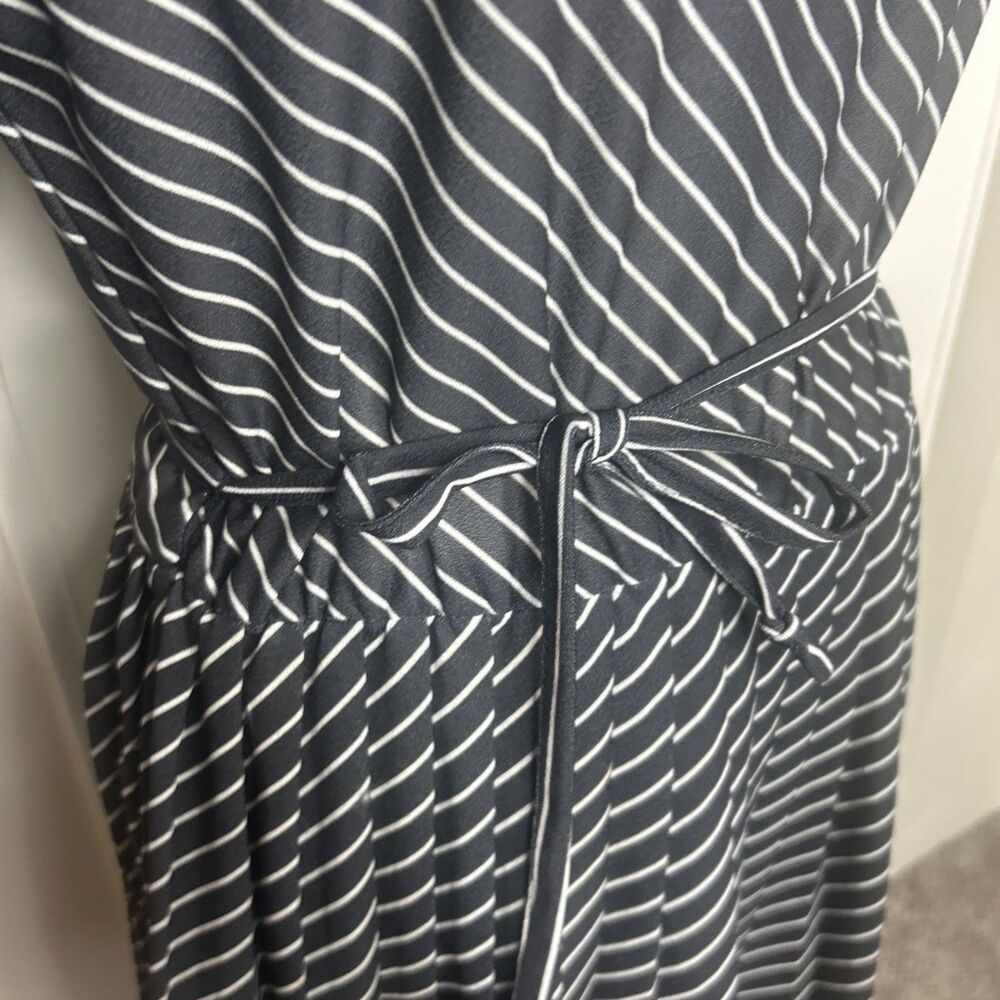 Vintage 80s Midi Dress In 1950s Style Pleated Puff Sleeve - Picture 4 of 12